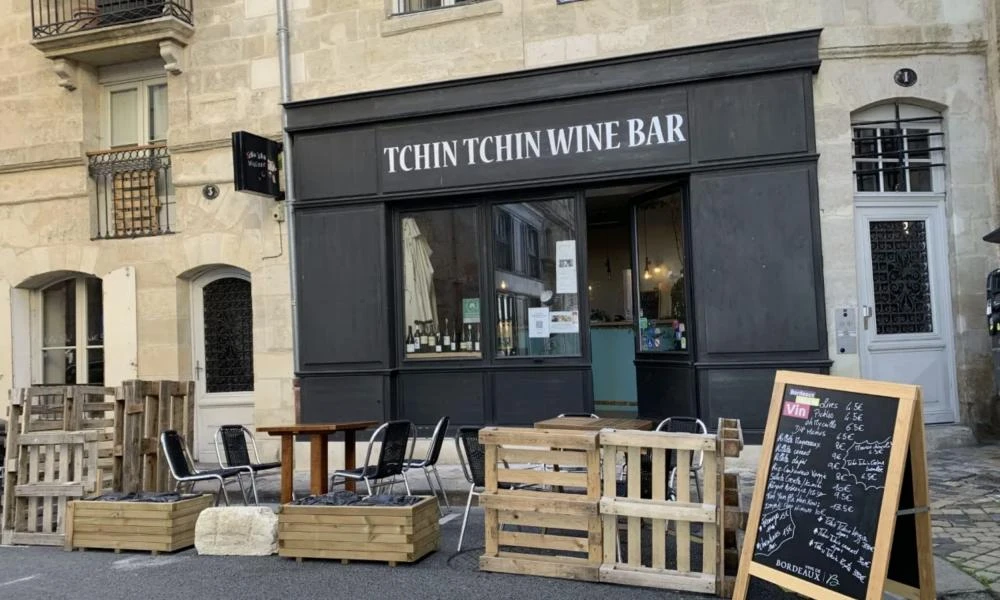 Γαλλία: Ελληνίδα πέθανε από αλλαντίαση σε wine bar- Στο εδώλιο ο ιδιοκτήτης του όπου έγινε το τραγικό γεγονός